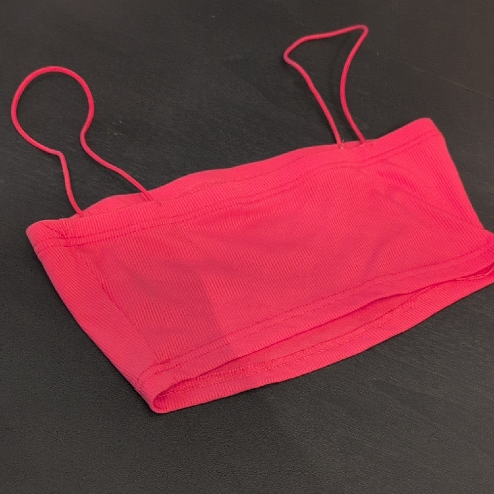 Pink Ribbed Crop Top - Picture 3 of 4